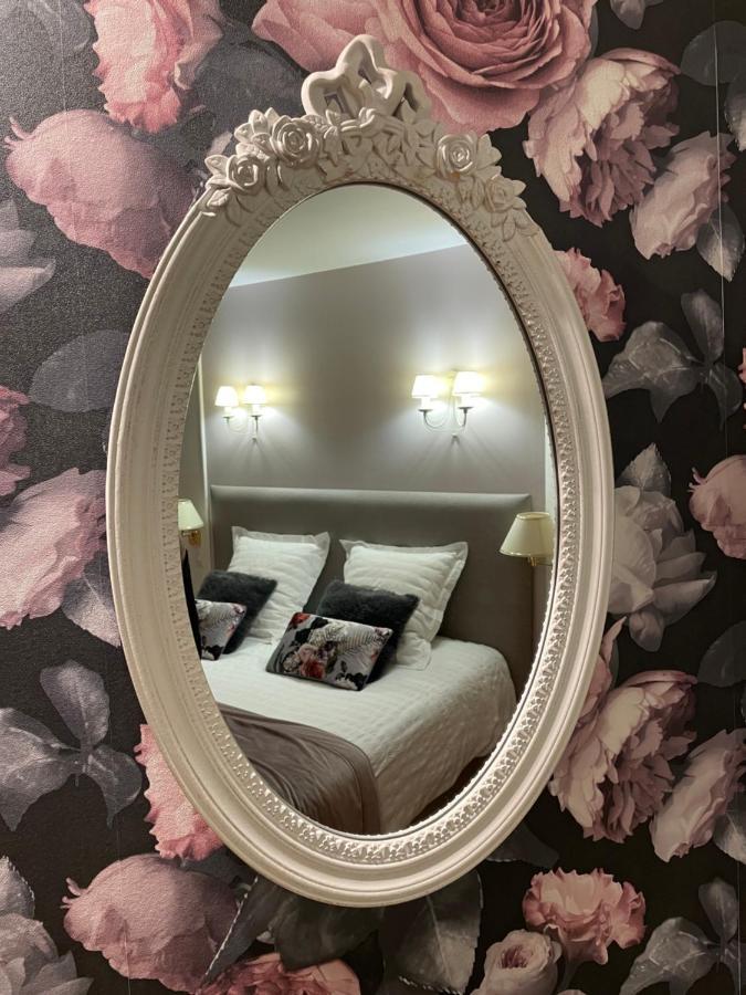 Le Prieure Des Fontaines Otel Les Preaux Dış mekan fotoğraf